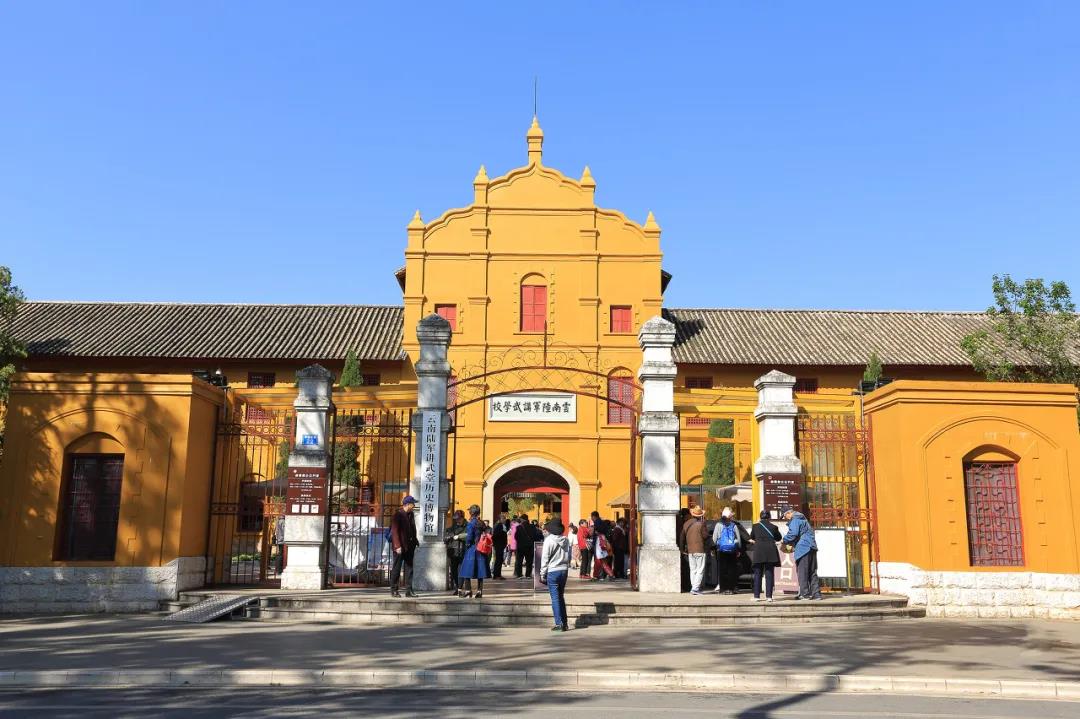 周末去一趟建水開啟一場特別的美食之旅。