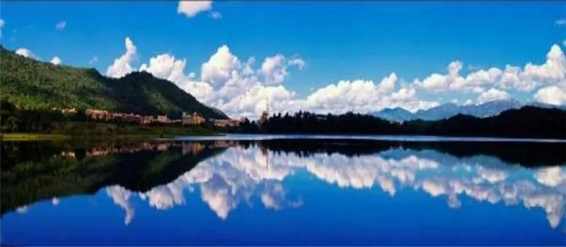 凱邦亞湖  擁有“小千島湖”之稱，一個如蓬萊仙境般的湖泊