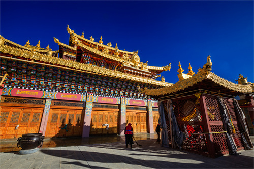 你知道云南LED搭建公司是如何預(yù)防LED顯示屏老化的嗎？